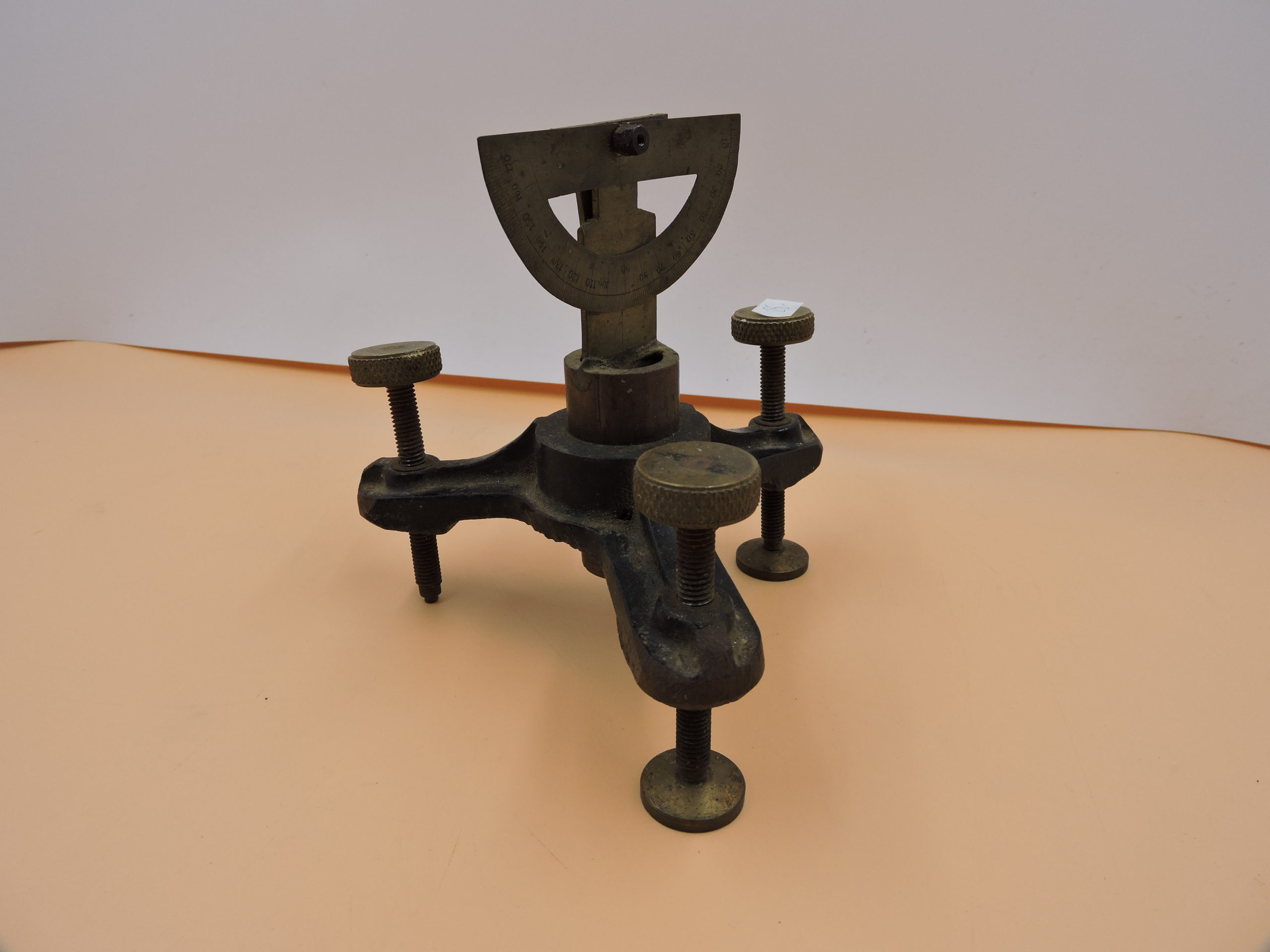 508 Ancien appareil de mesure – Image 1