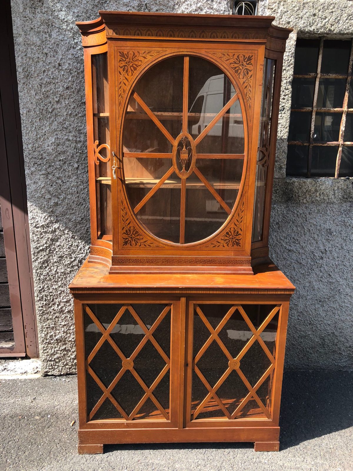 Vitrine 1900 – Image 1