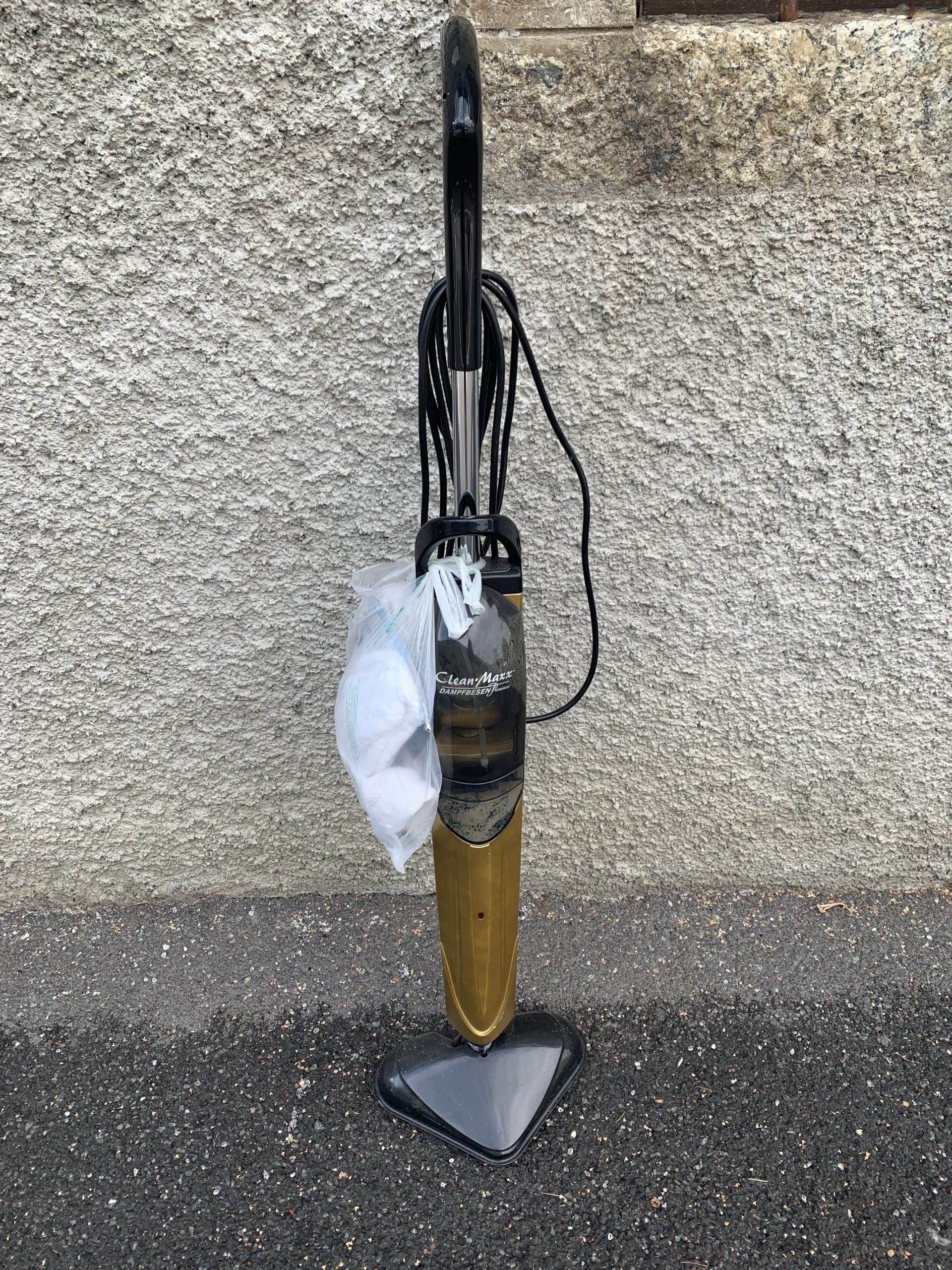 1986 Nettoyeur vapeur pour le sol – Image 1