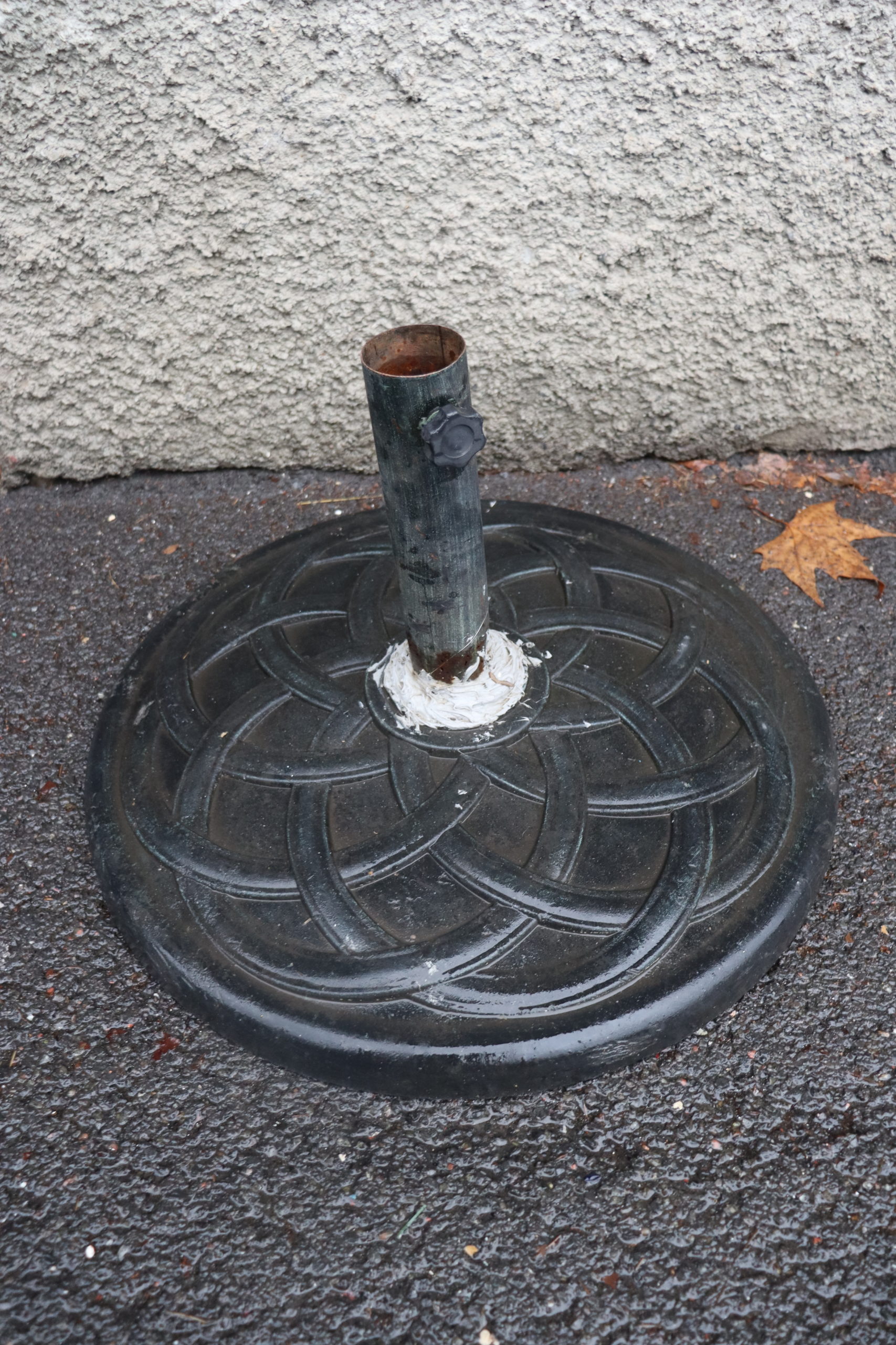 2454 Pied de parasol – Image 1