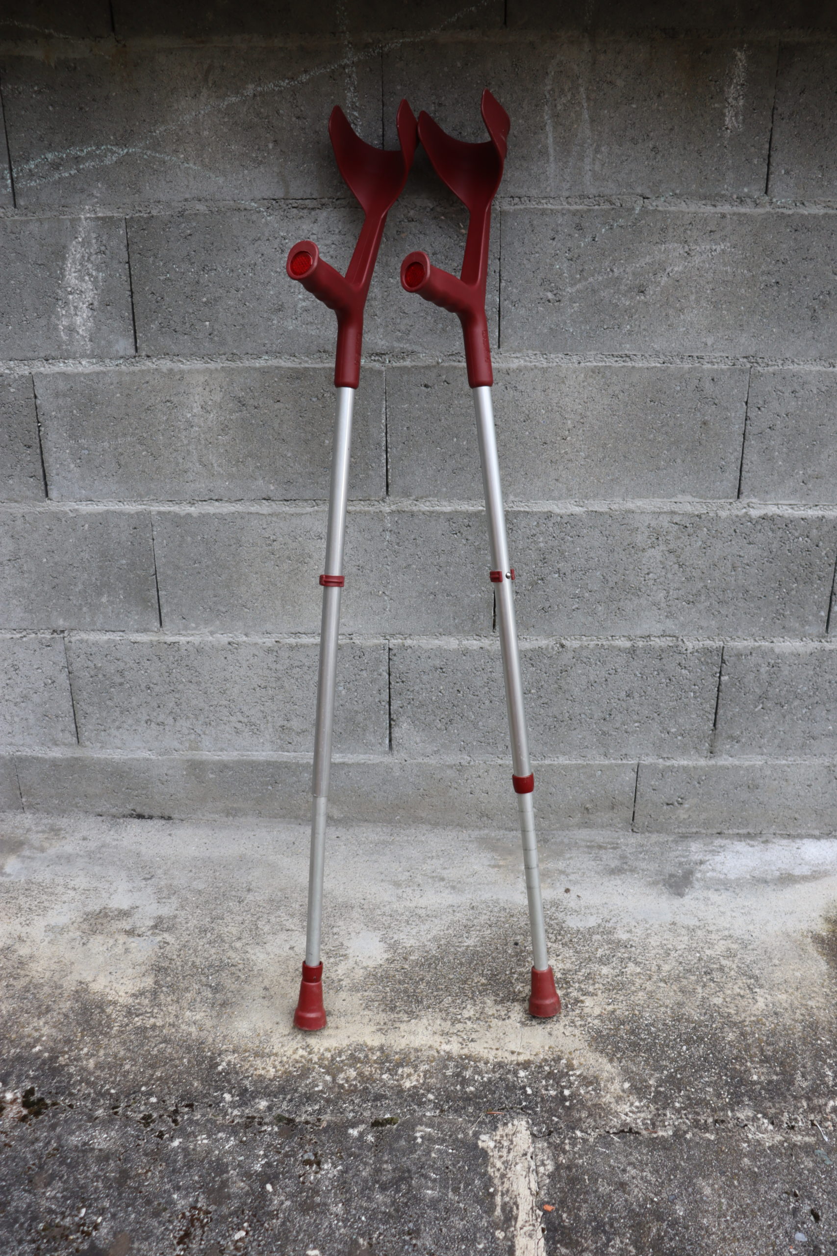 2862 Béquilles – Image 1