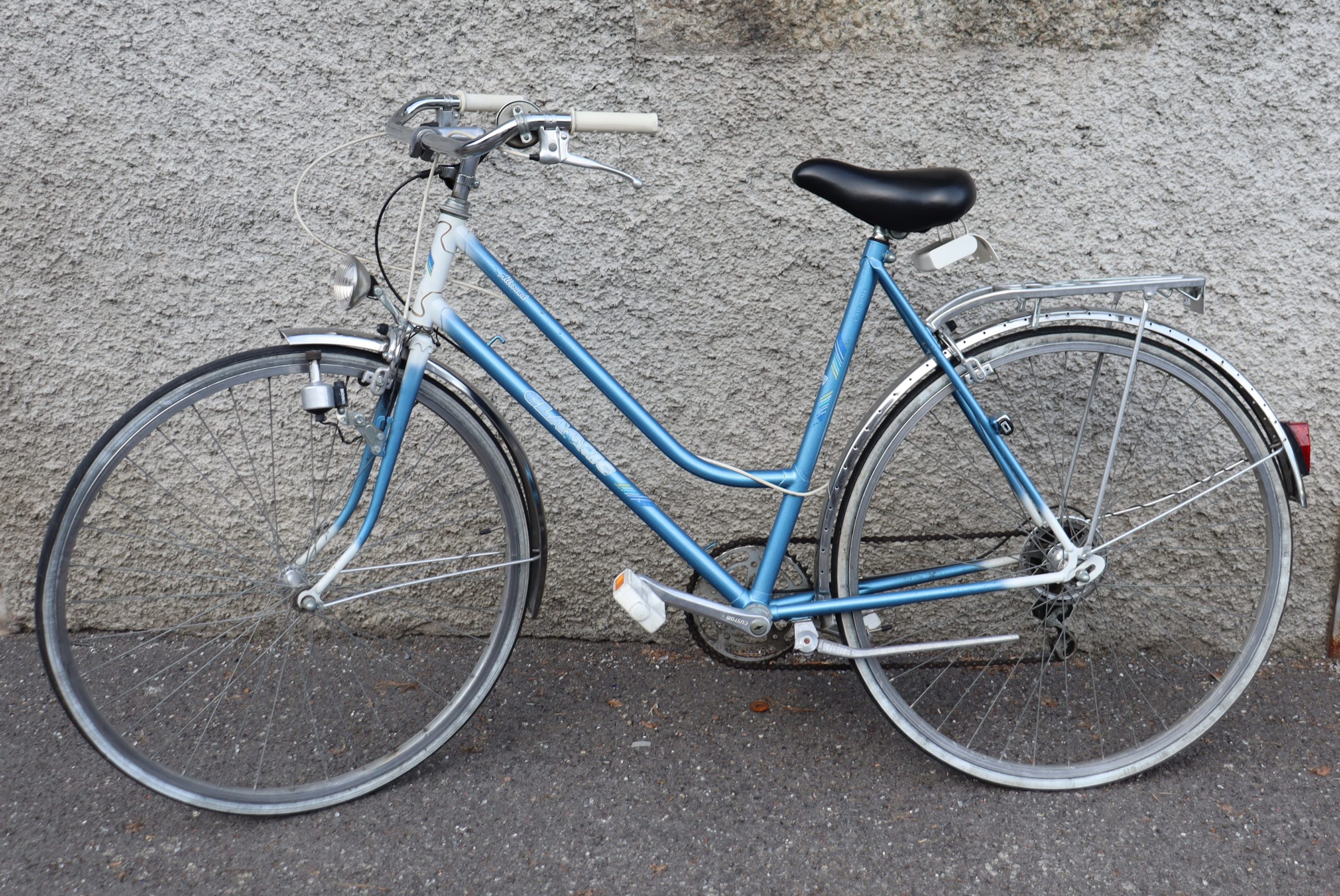 Vélo de ville dame non identifié