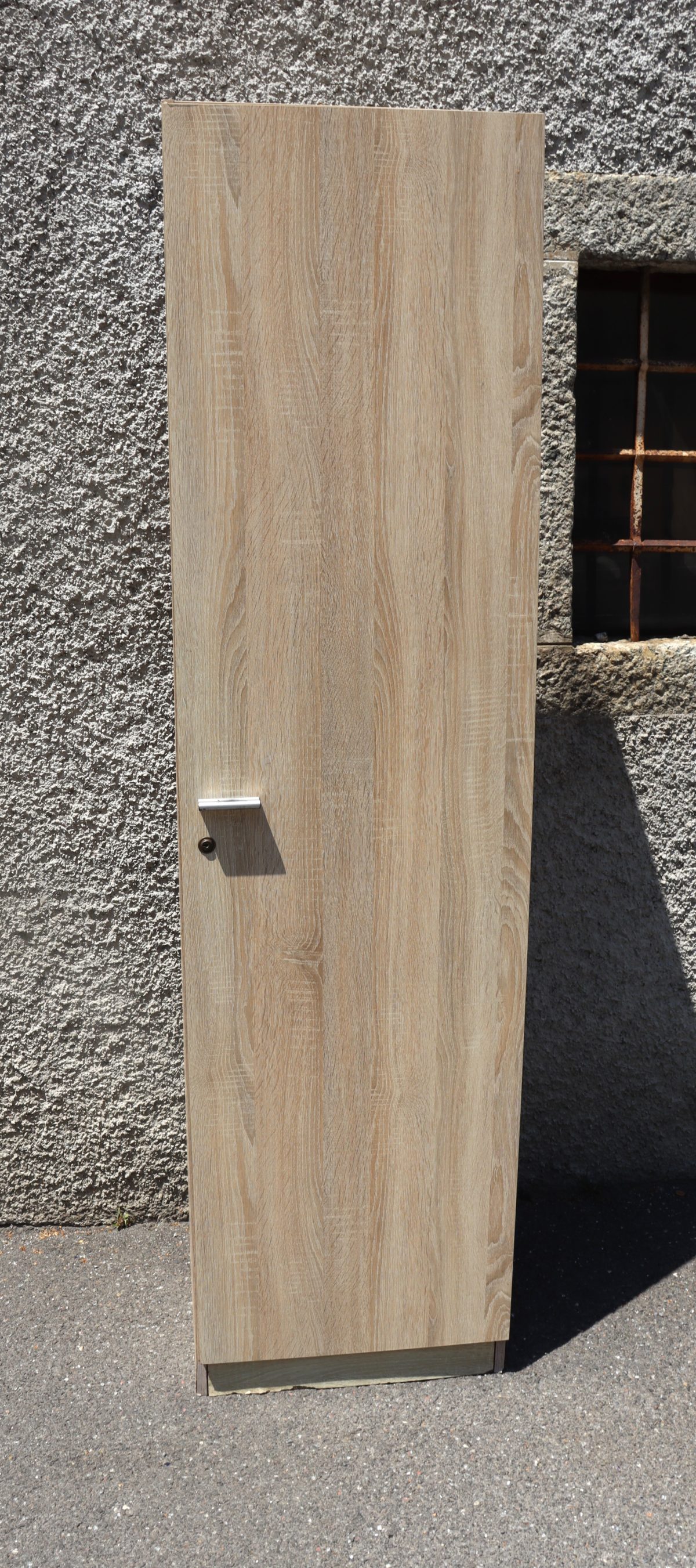 Armoire à balais – Image 1