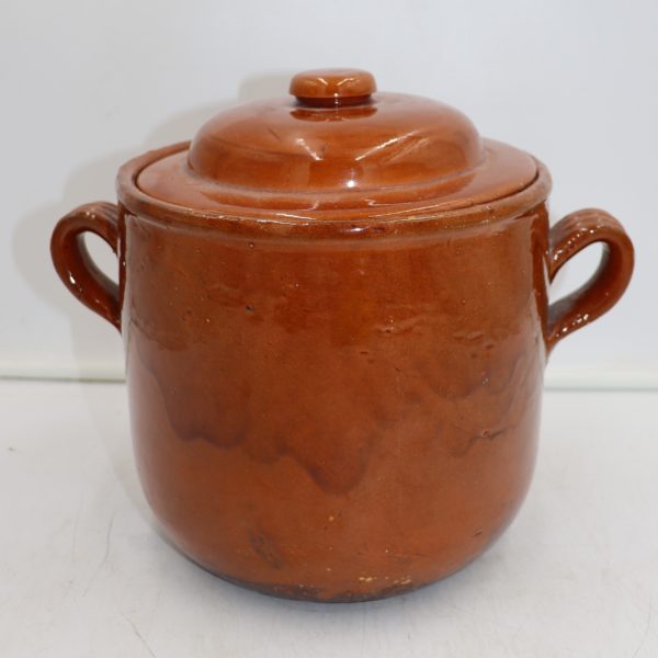 Pot avec couvercle