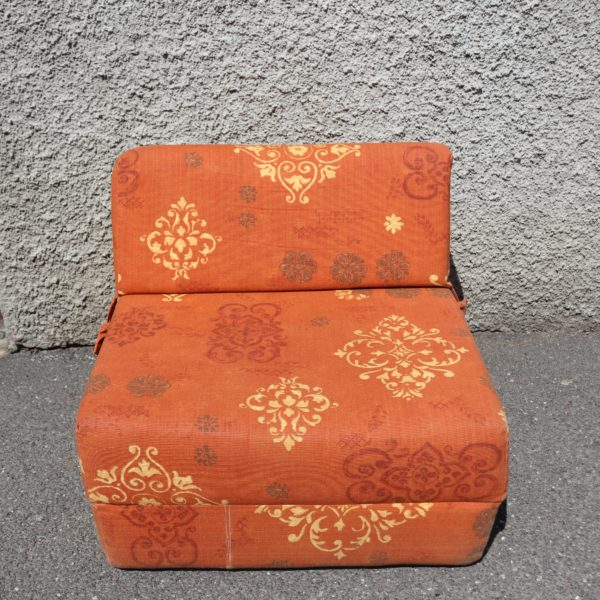 Fauteuil au sol convertible en lit
