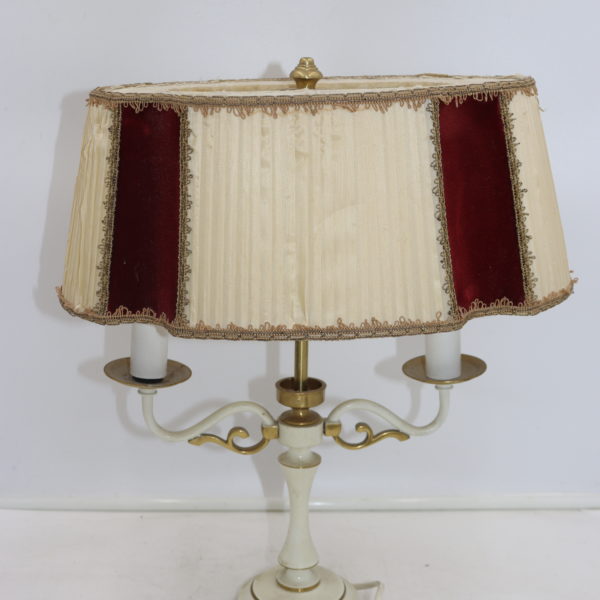 Lampe ancienne en laiton