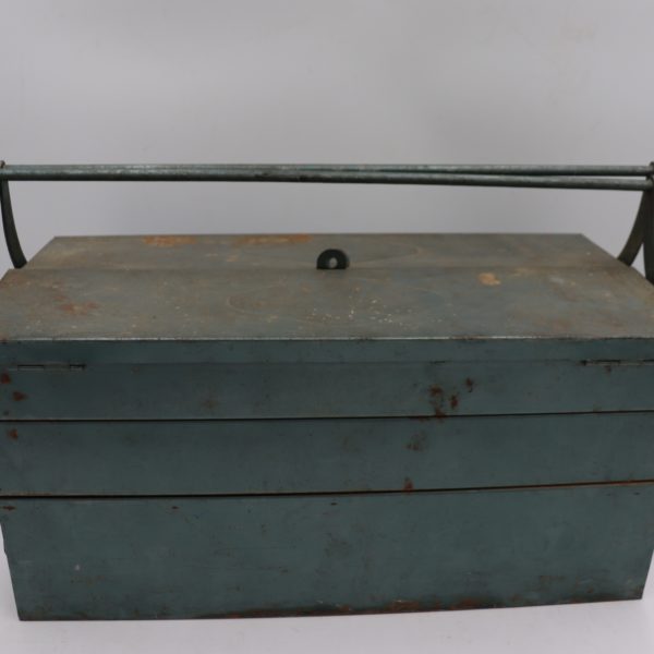 Caisse à outils en métal
