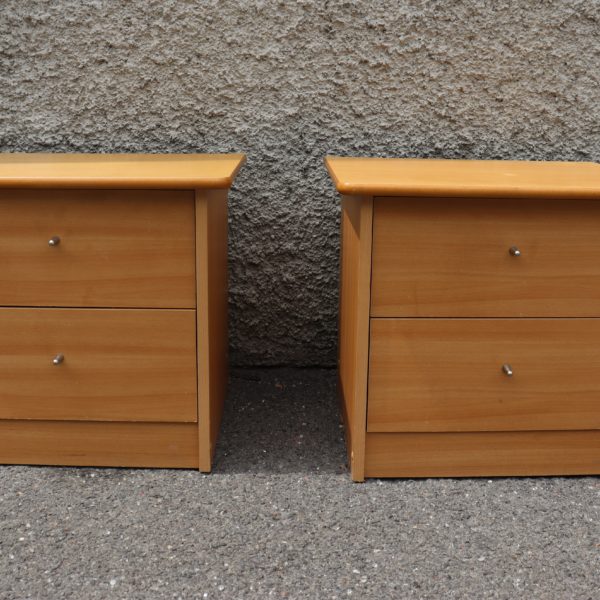 2 Tables de nuit