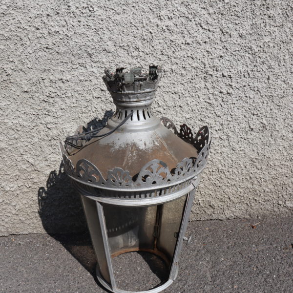 Ancienne lanterne de rue