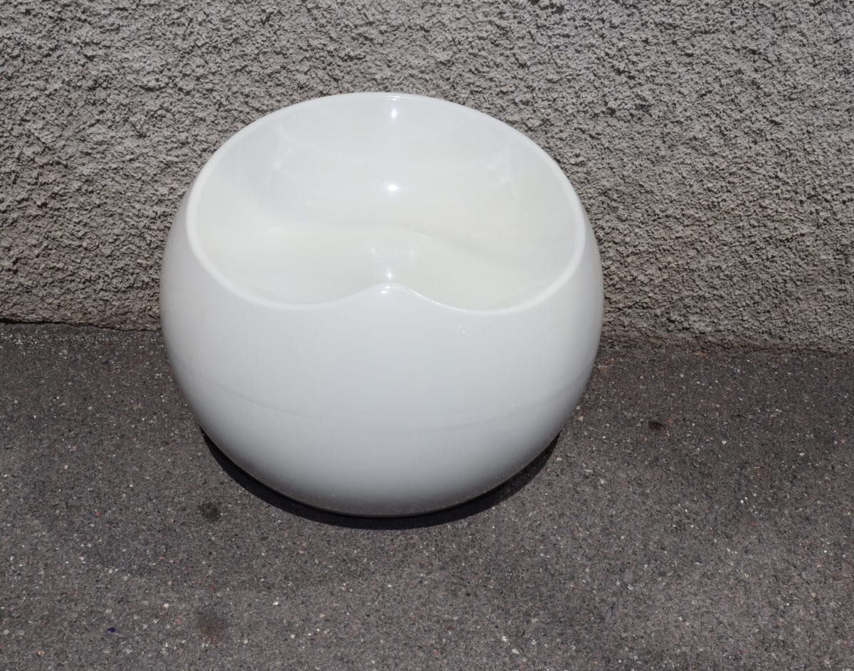 Pouf blanc laqué – Image 1