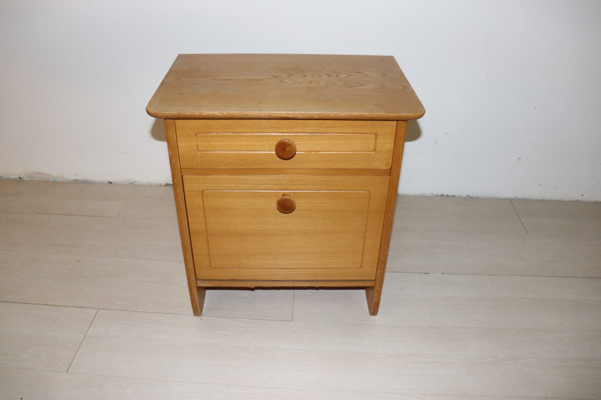 Table de nuit – Image 1