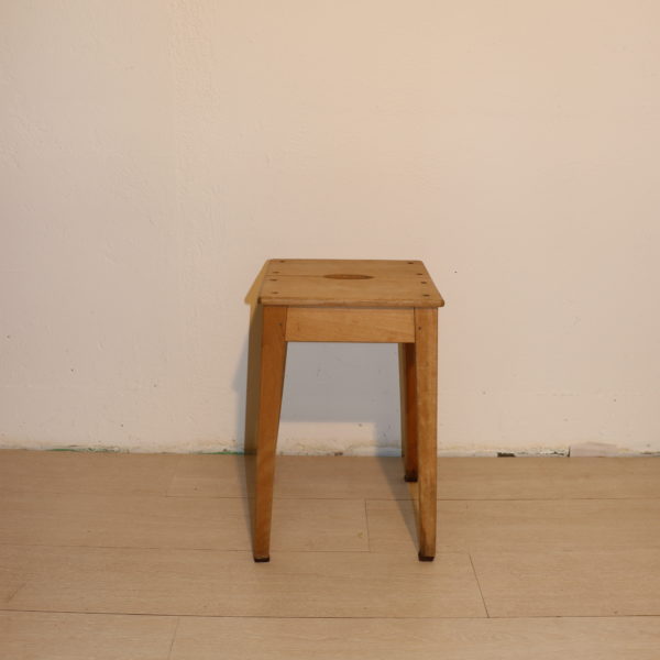 Tabouret en bois