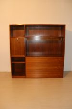 Meuble étagère avec lumière – Image 2