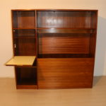 Meuble étagère avec lumière