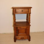 Table de nuit avec marbre