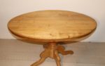 Table ovale en bois – Image 2