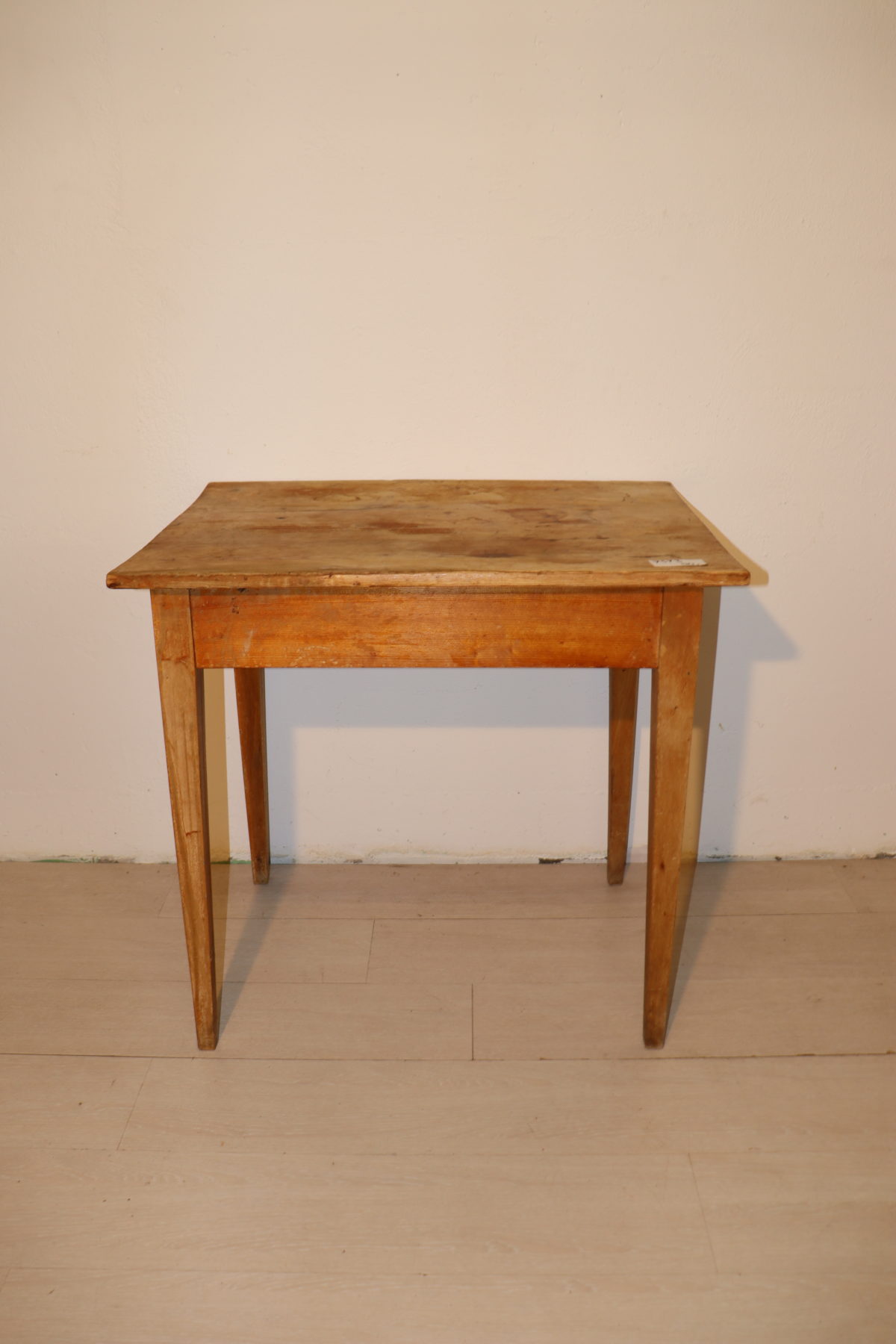 Table en sapin – Image 1