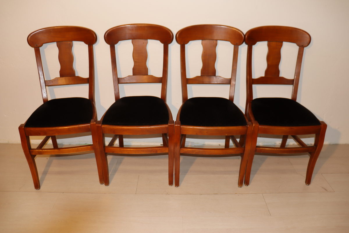 4x chaises en bois – Image 1