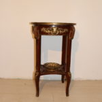 Table ronde marquetée