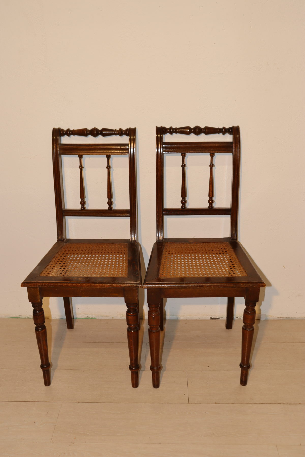 2 Chaises – Image 1