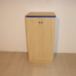 Meuble pour corbeille à papier