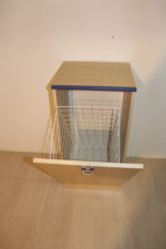Meuble pour corbeille à papier – Image 2