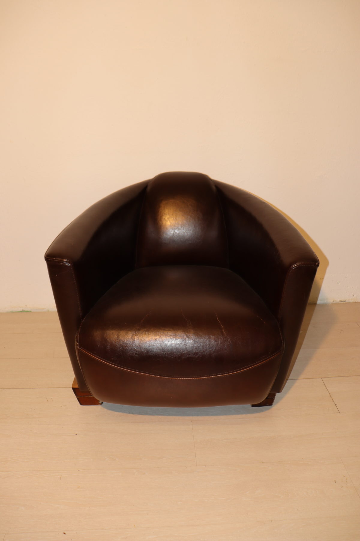 Fauteuil en cuir – Image 1