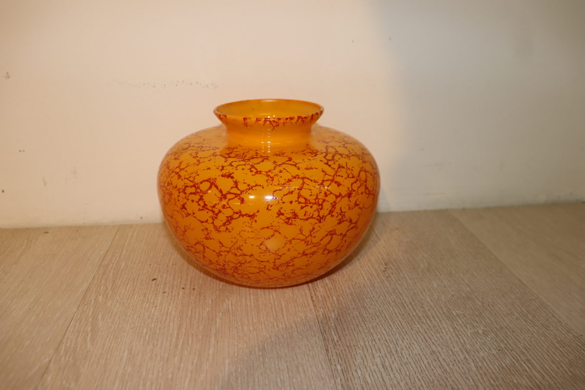 Vase en verre orange – Image 1