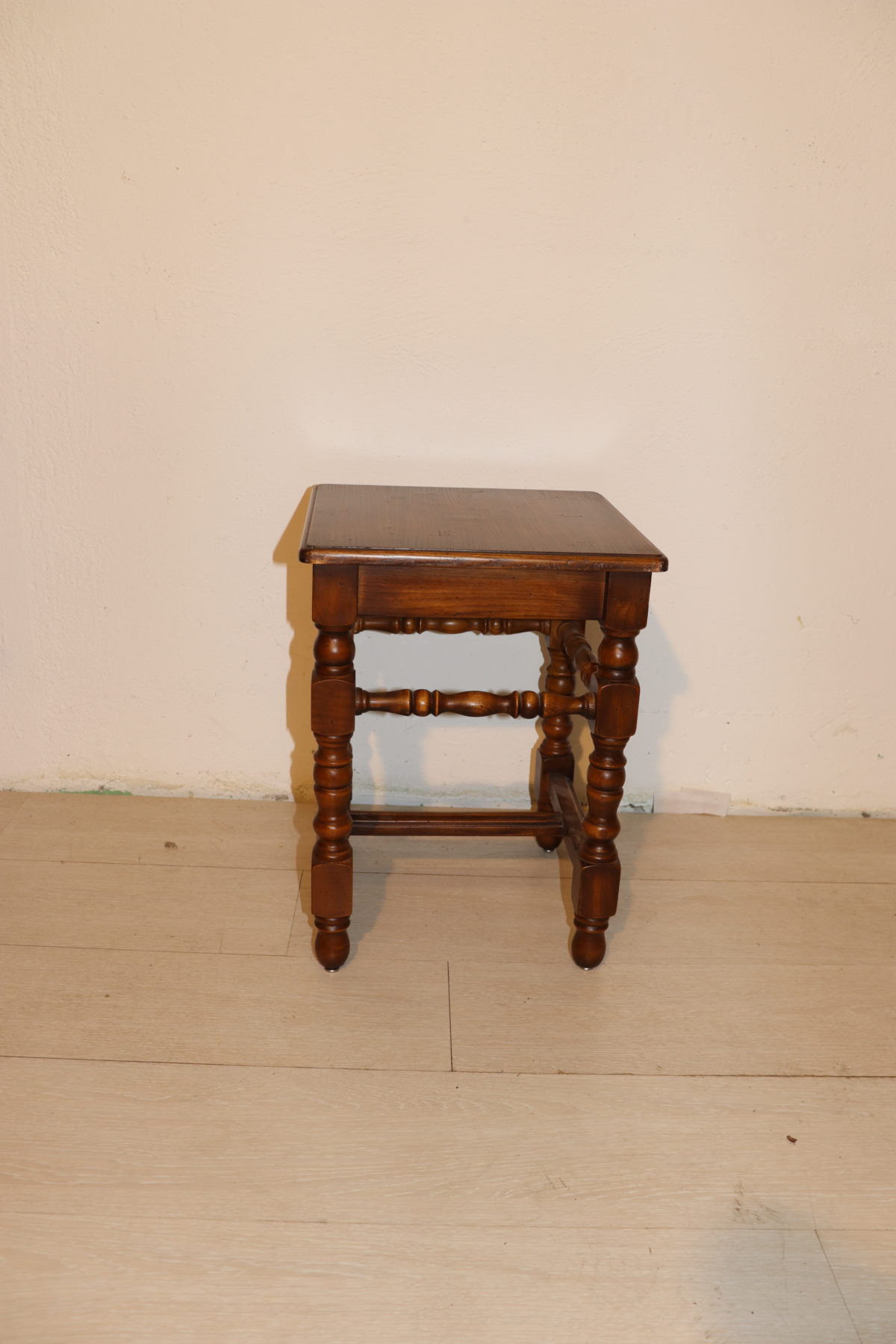 Tablette en bois – Image 1
