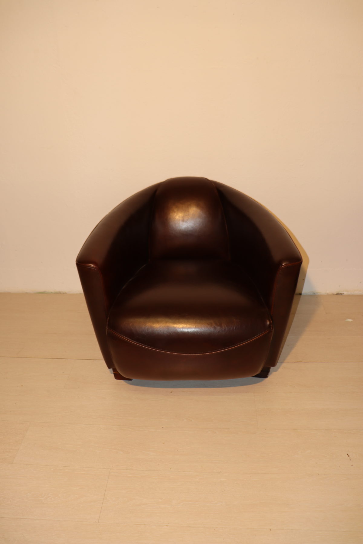 Fauteuil en cuir – Image 1
