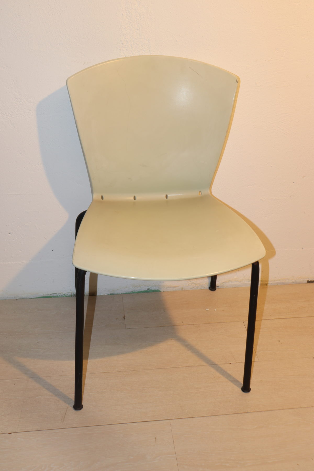 Chaise verte Carina – Image 1