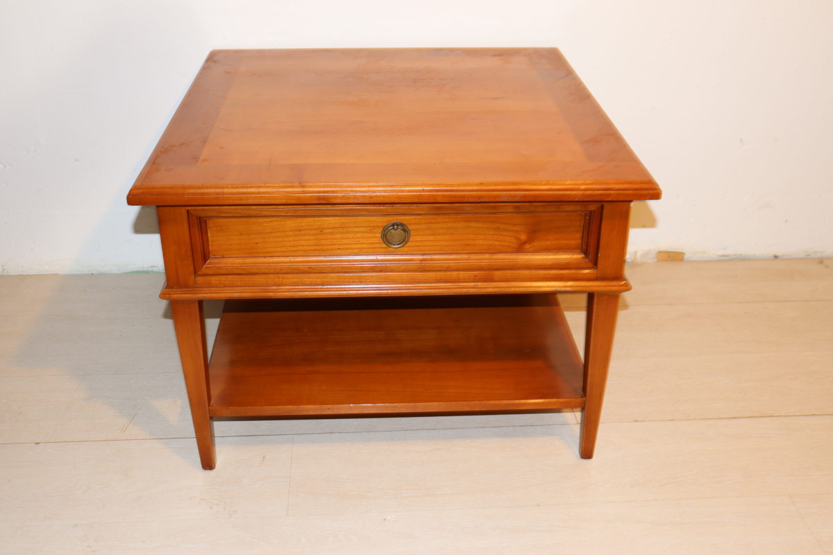 Table de salon en bois massif – Image 1
