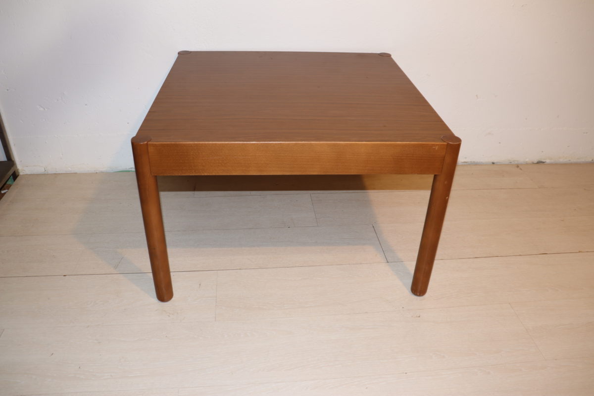 Table de salon – Image 1