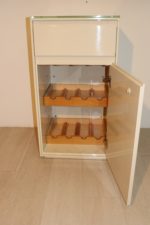 Meuble pour le rangement des bouteilles – Image 2