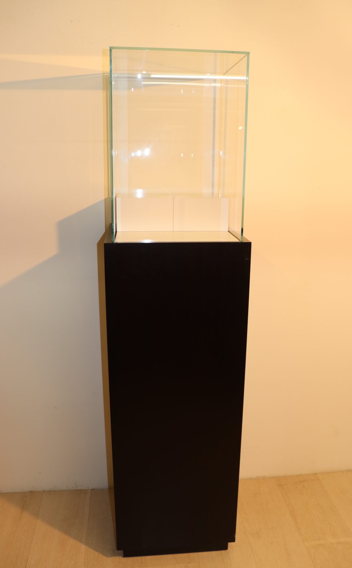 Vitrine cloche en verre – Image 1