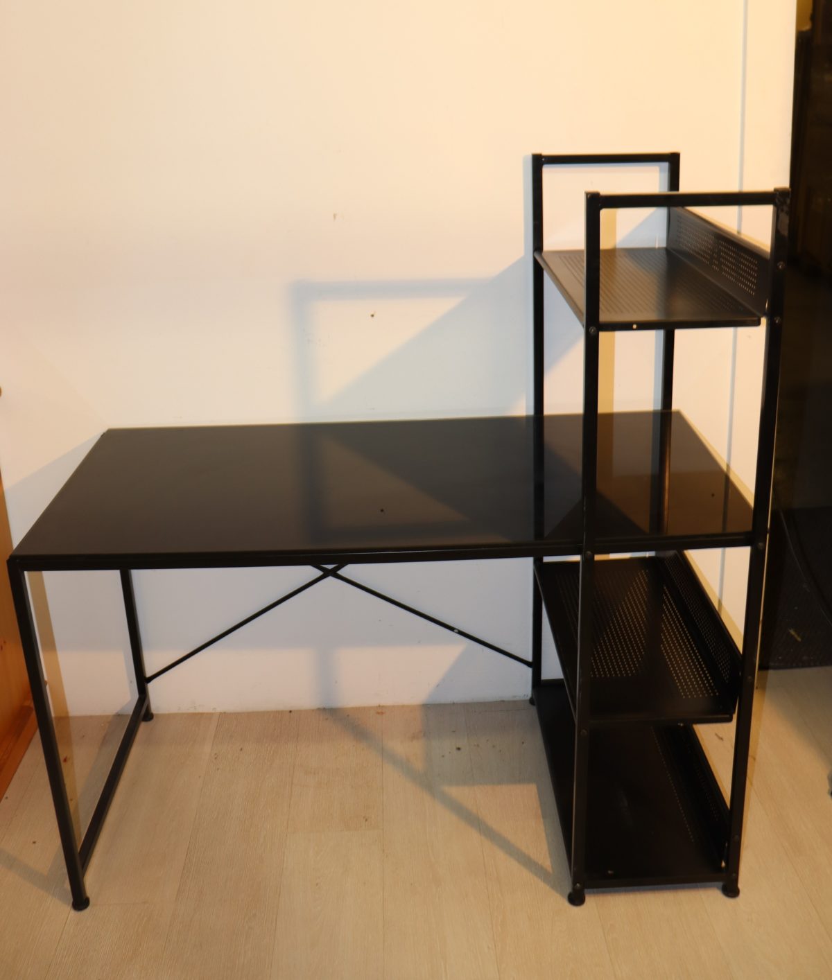 Bureau – Image 1