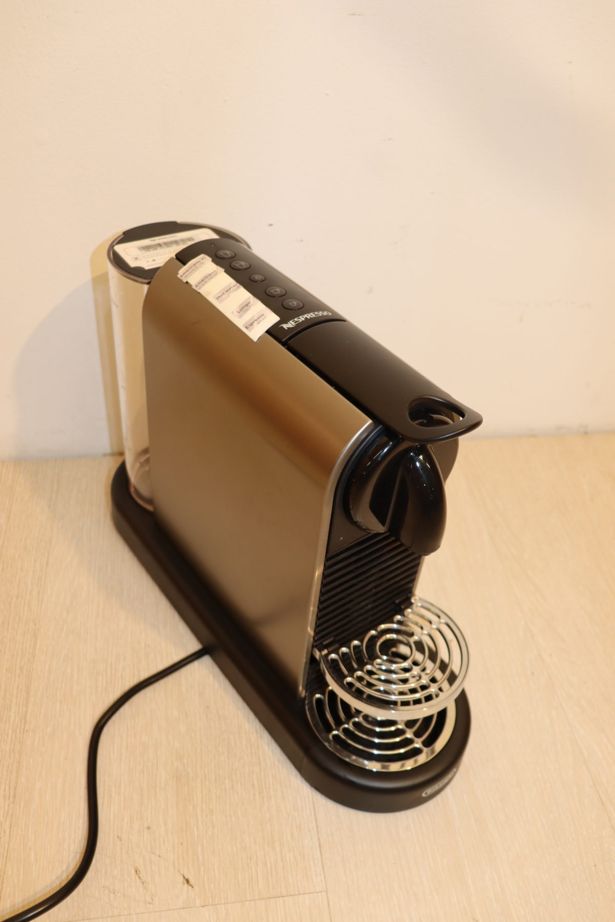 Machine à café Nespresso / Citiz Platinium – Image 1