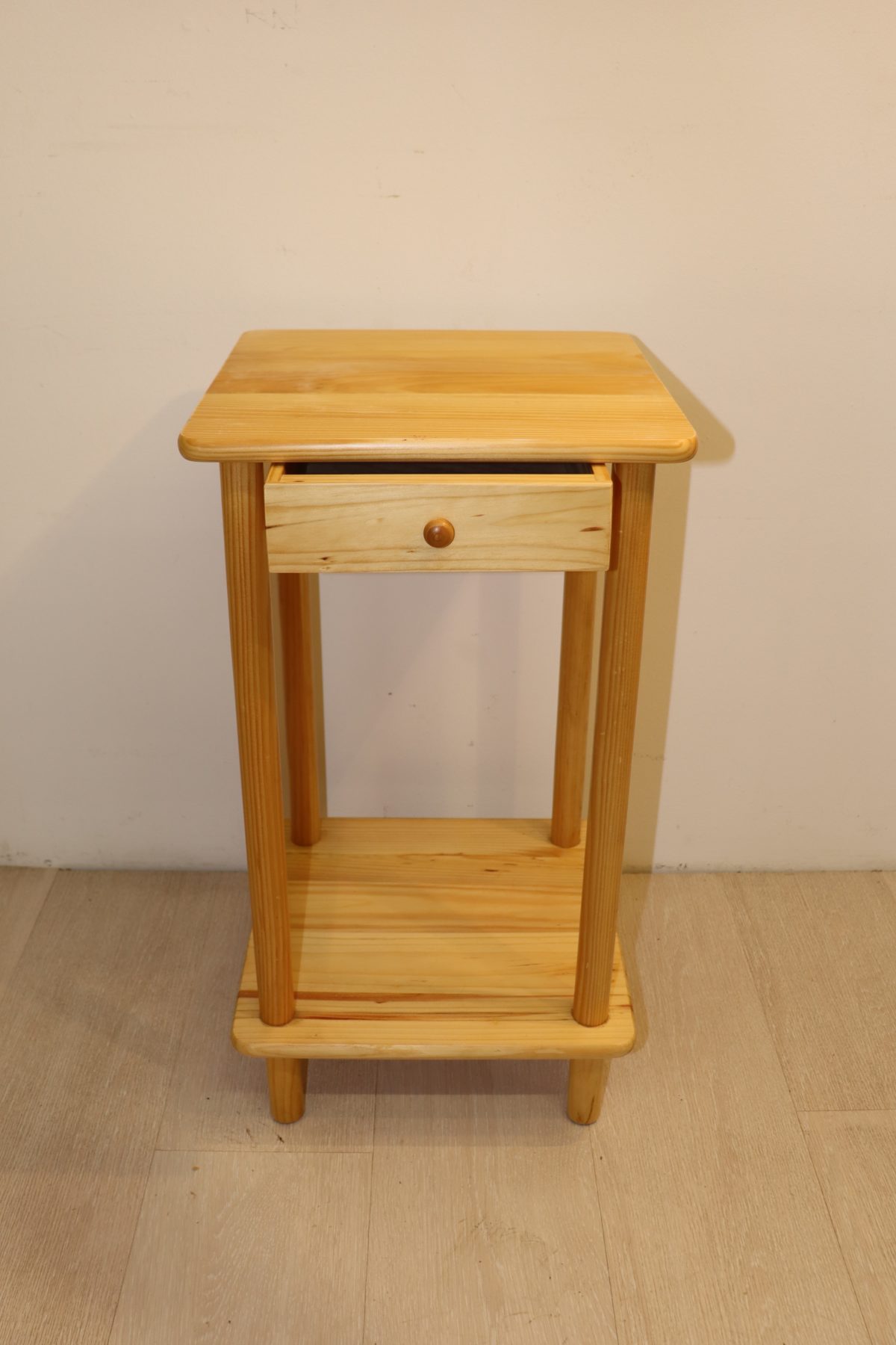 Meubles d appoint – Image 1