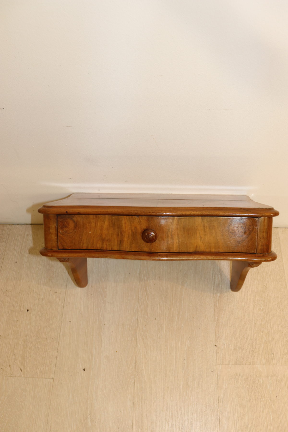 Console – Image 1