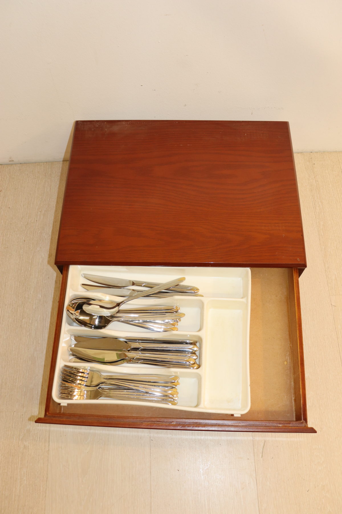 Ménagère 12 personnes – Image 2