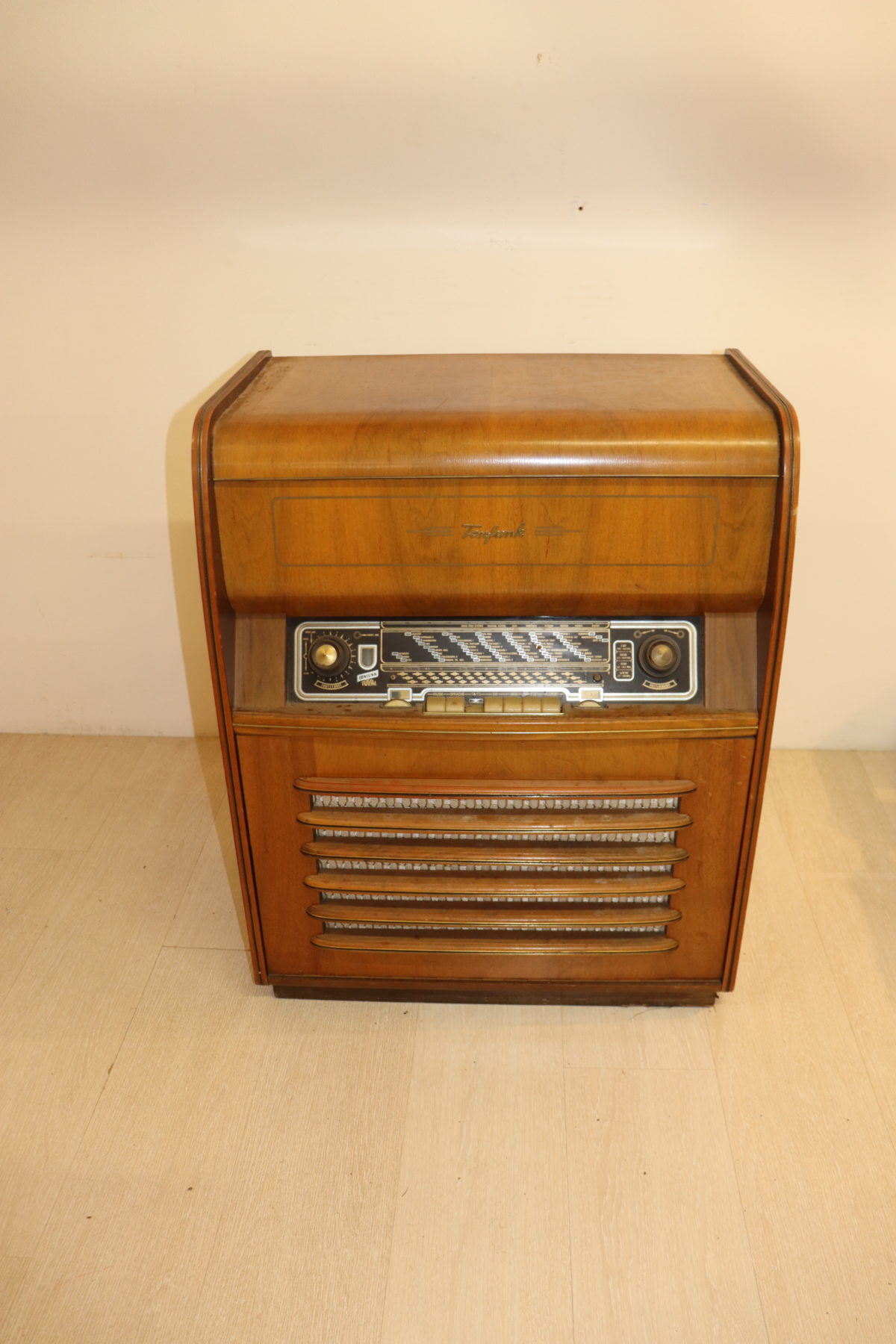 Radio vinyle vintage – Image 1