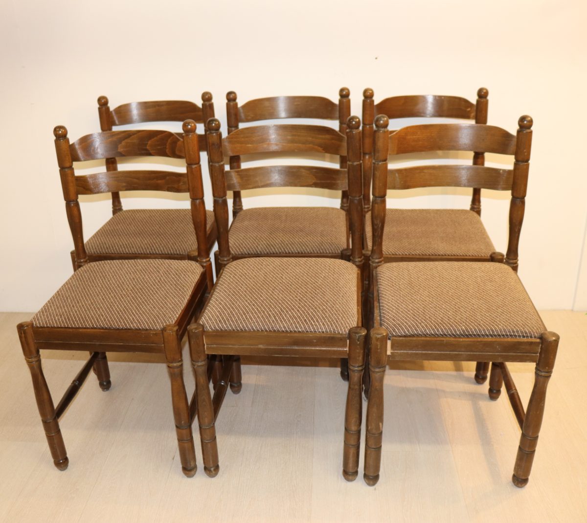6x Chaises en bois – Image 1