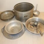 Casserole avec accessoires / env 250 L