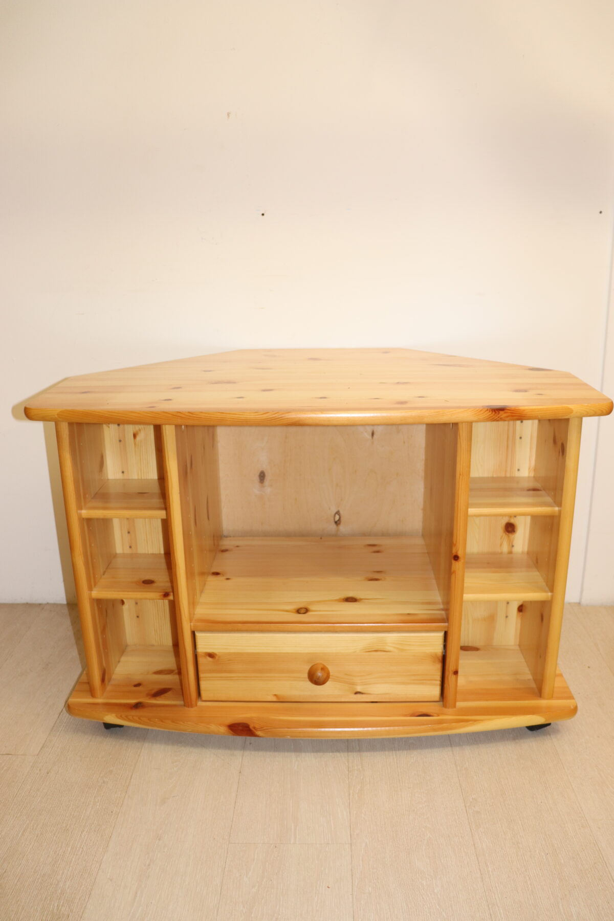 Meuble TV en pin – Image 1