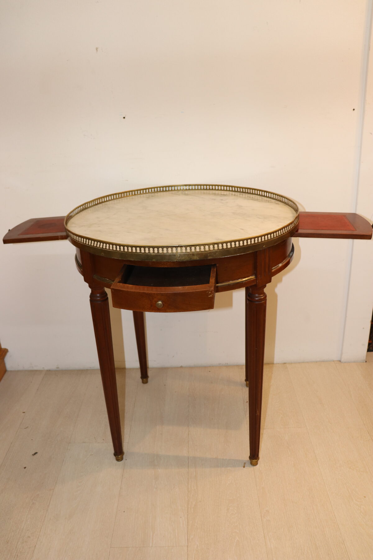 Table bouillote avec marbre – Image 1