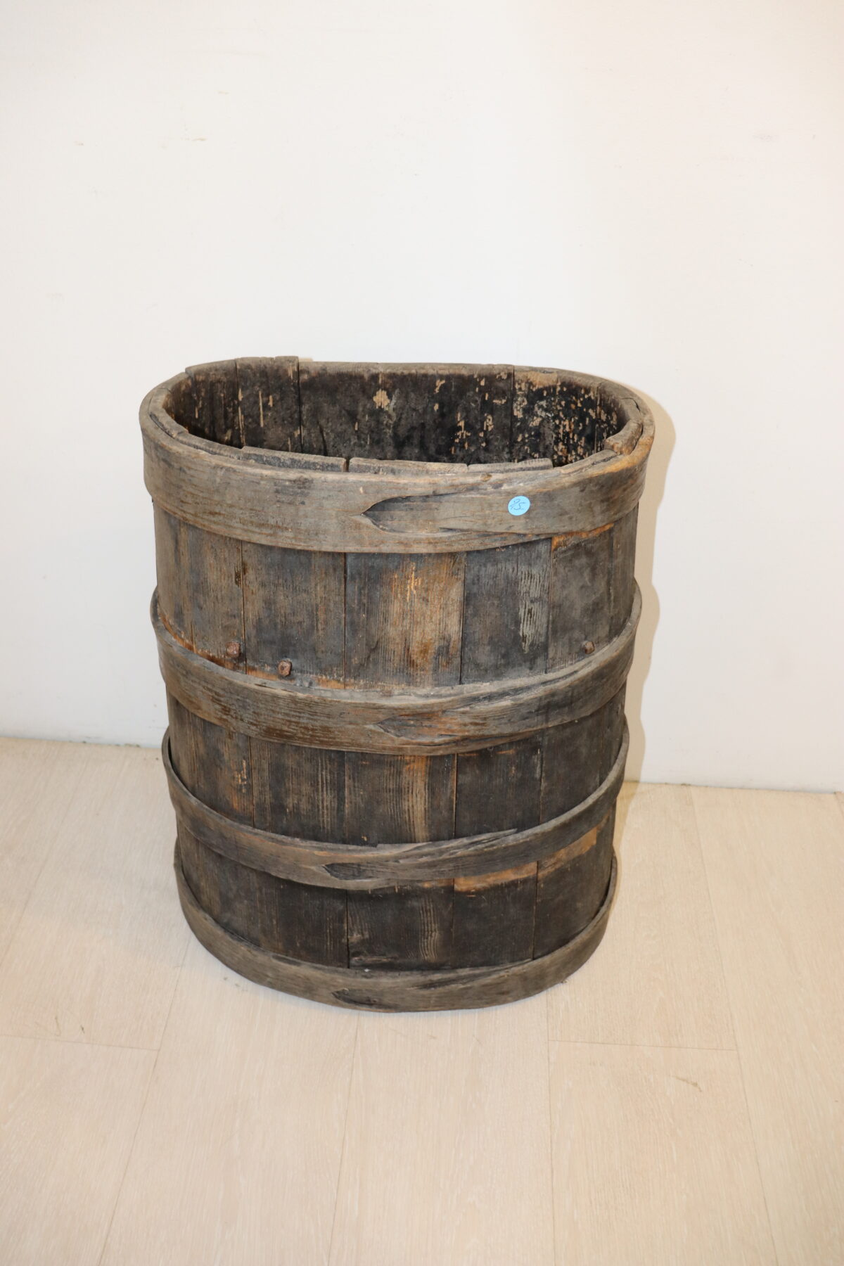 Tonneau – Image 1