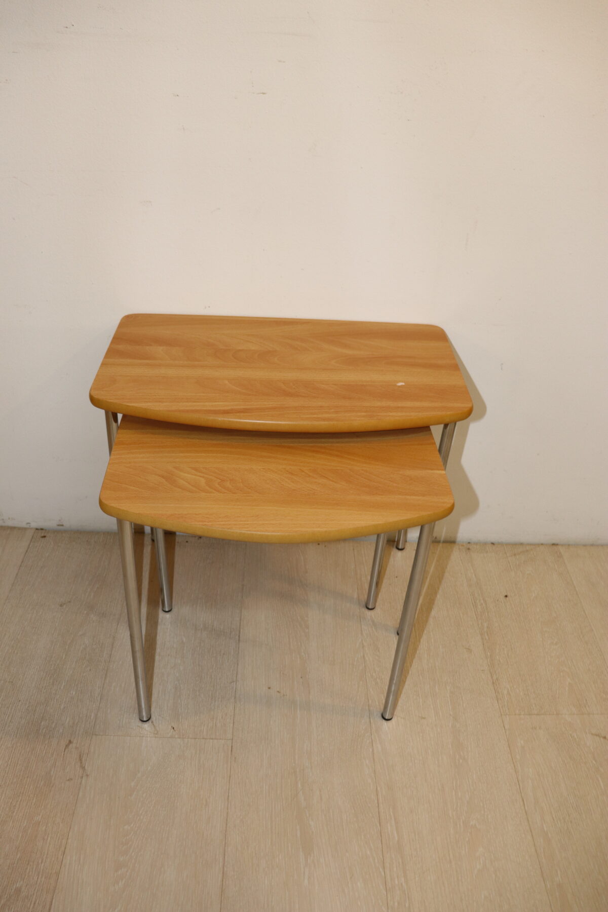 Table gigogne – Image 1