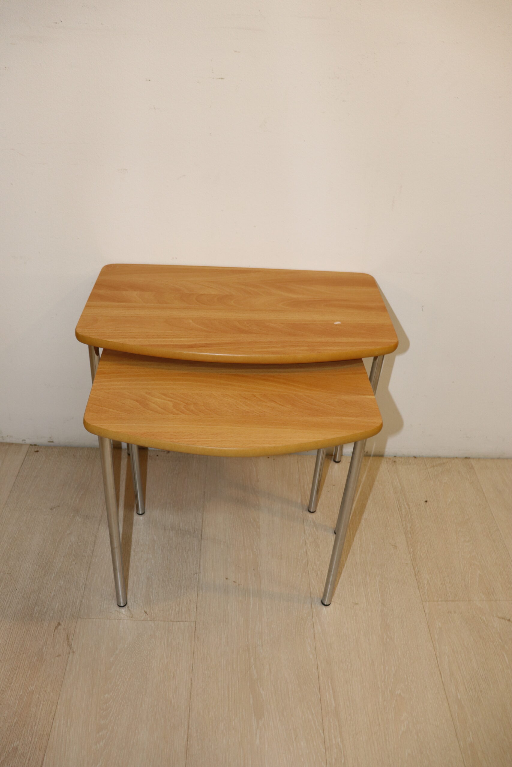 7916 Table gigogne – Image 1