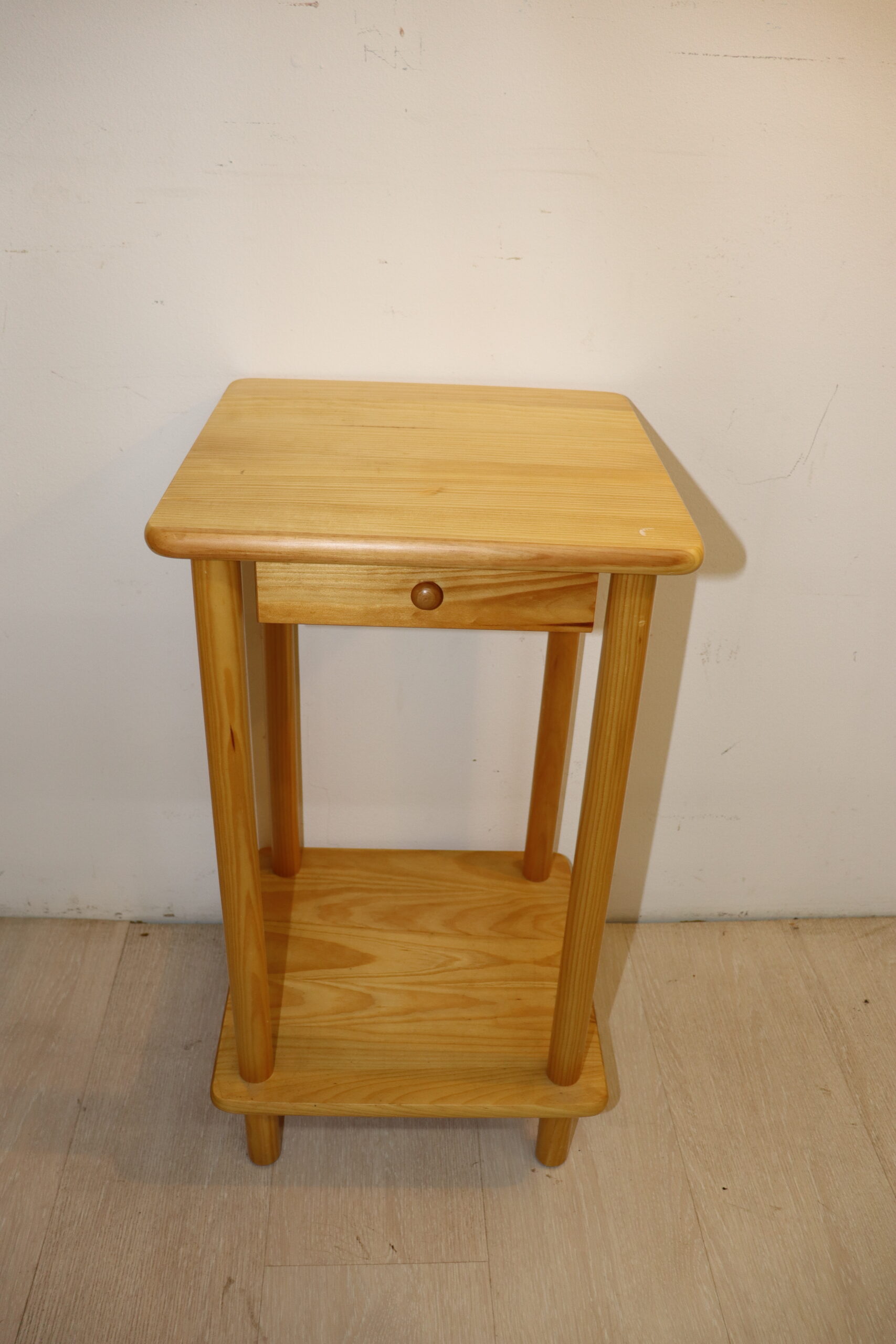 7925 Meuble d'appoint – Image 1