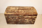 Coffre en bois poncé
